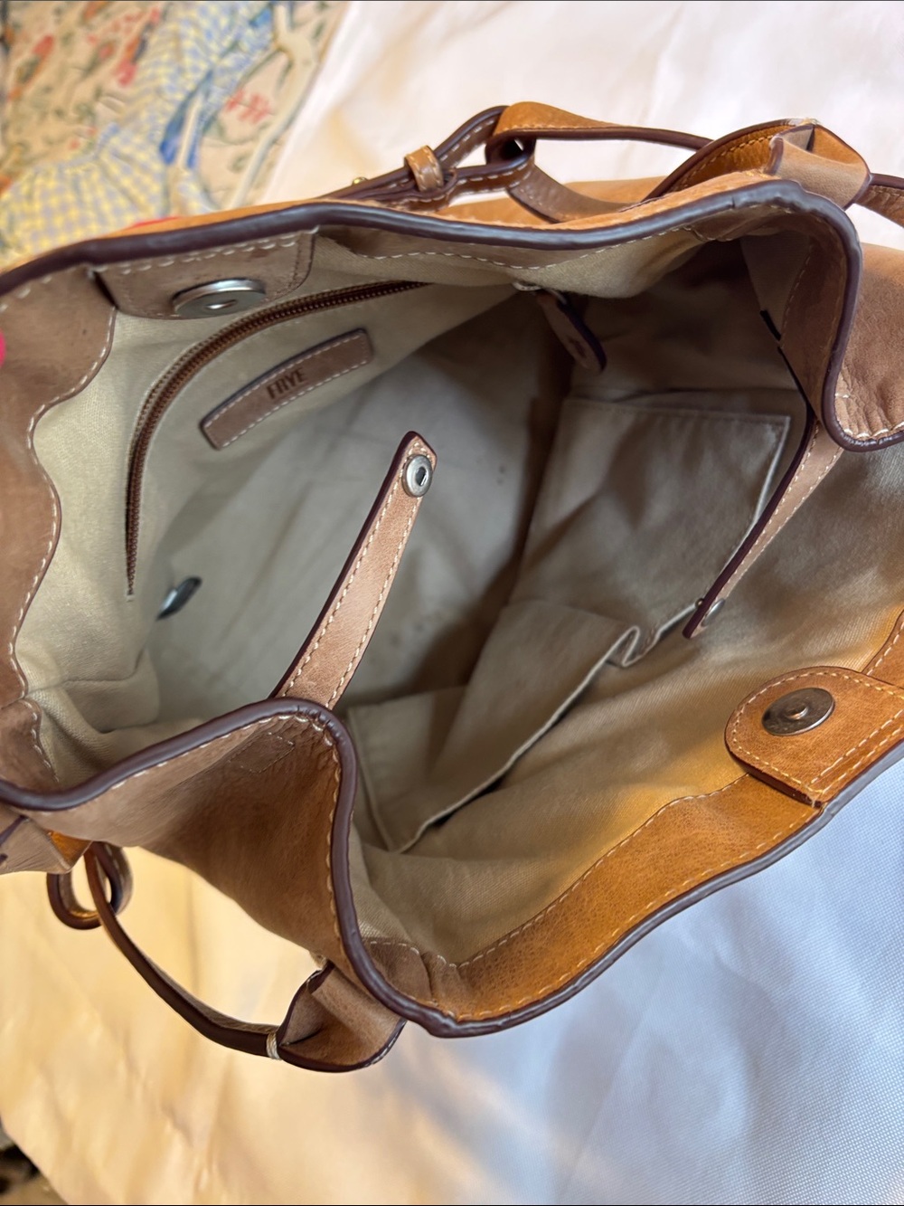 Classic Tan Leather Frye Shoulder Bag - Picture 8 of 14